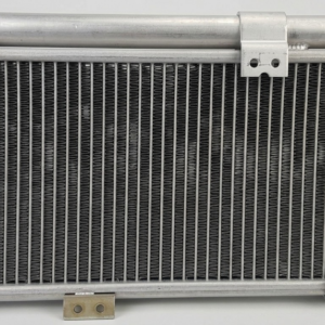 Condensador de Aire Hino 500 - Aire Acondicionado para Hino - Beta Repuestos