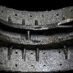 Zapata de Freno Isuzu CHR Post. 8-1/2" - Zapatas para Chevrolet, Isuzu - Beta Repuestos
