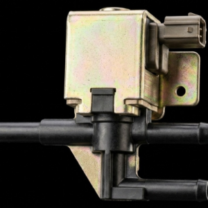 Valvula Magnetica Isuzu NLR - Válvulas Magnéticas para Isuzu - Beta Repuestos