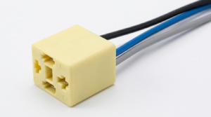 Relay 5 Patas Plastico