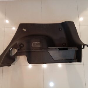 Tapicería Compuerta Posterior RH CS55 Plus