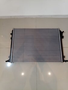 Radiador Caja CS35 Plus Automatica