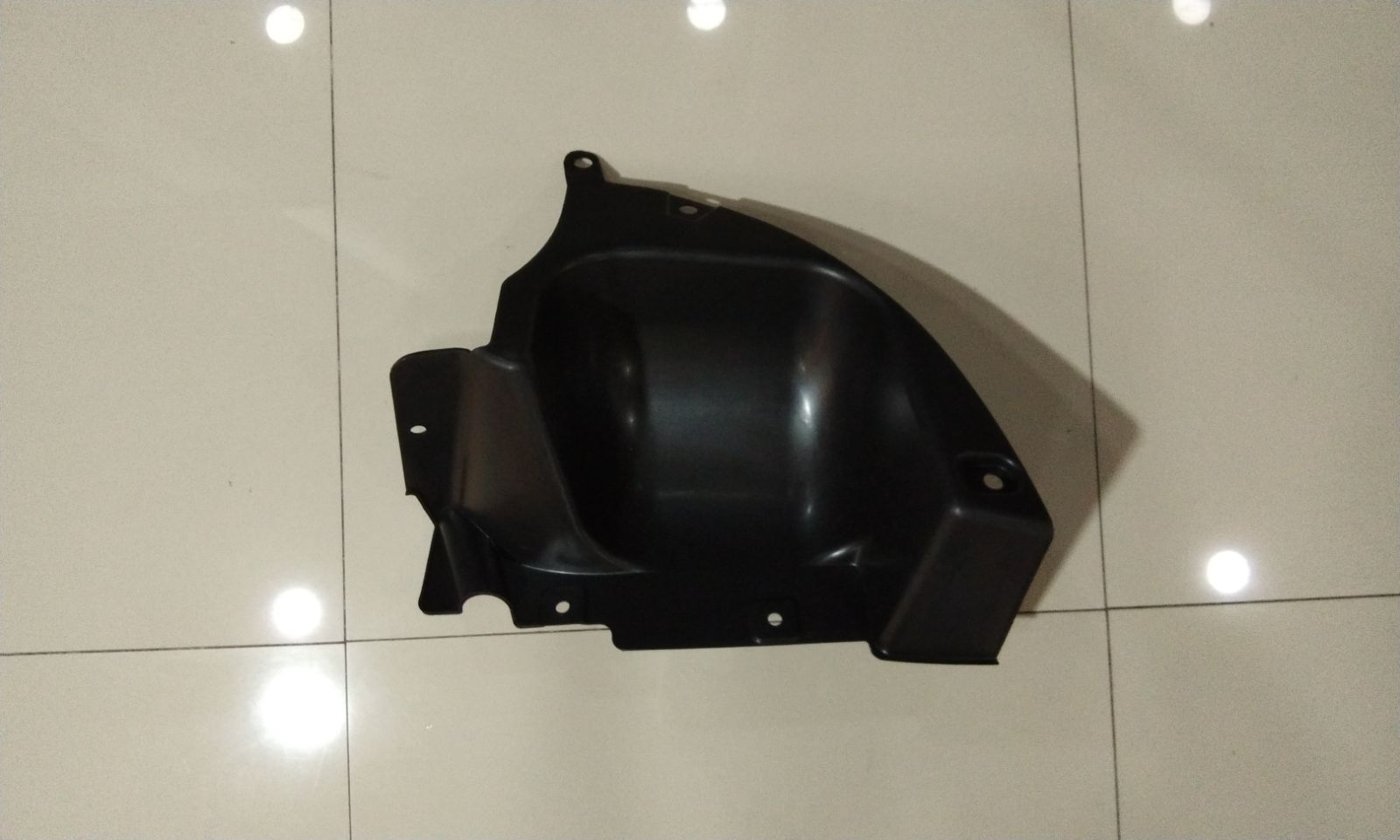 Moldura Parte de Escape CS15 Plus