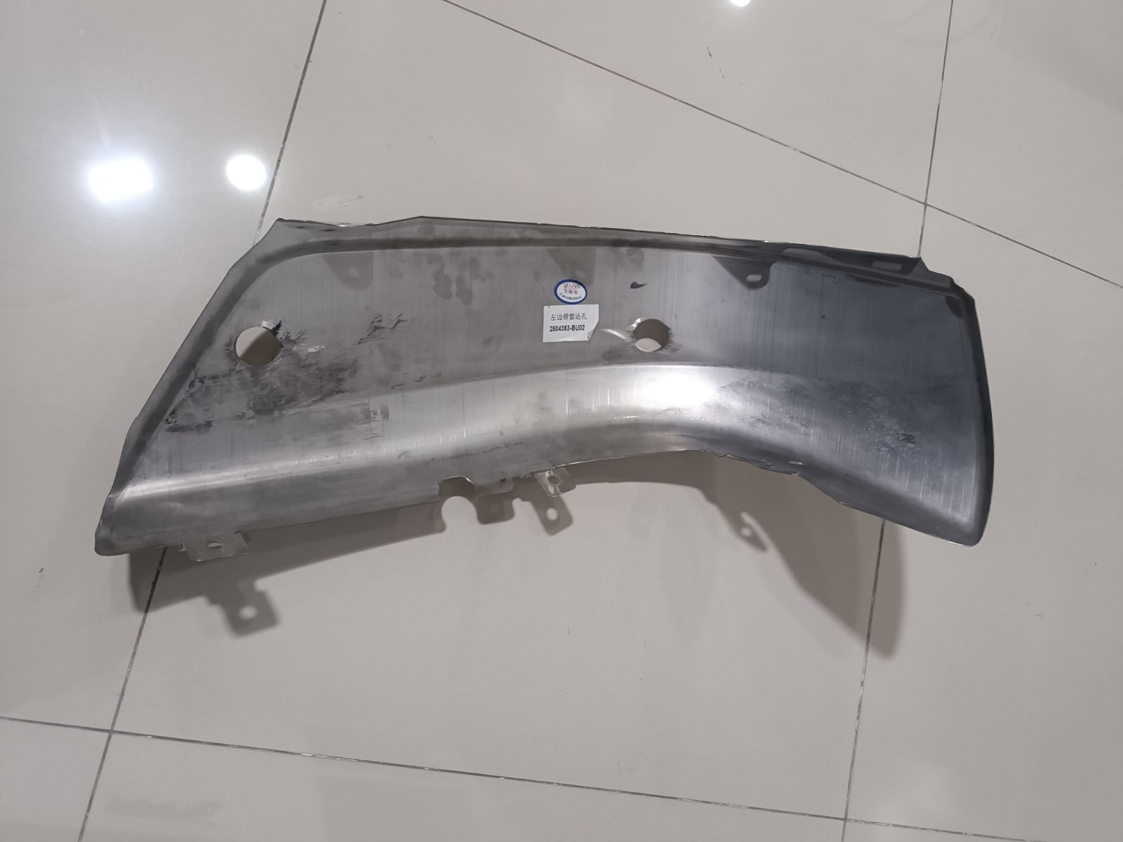 Hunter Moldura LH Guardar Choque Posterior Niquelada