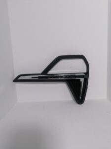 Moldura LH Guardachoque Posterior CS15