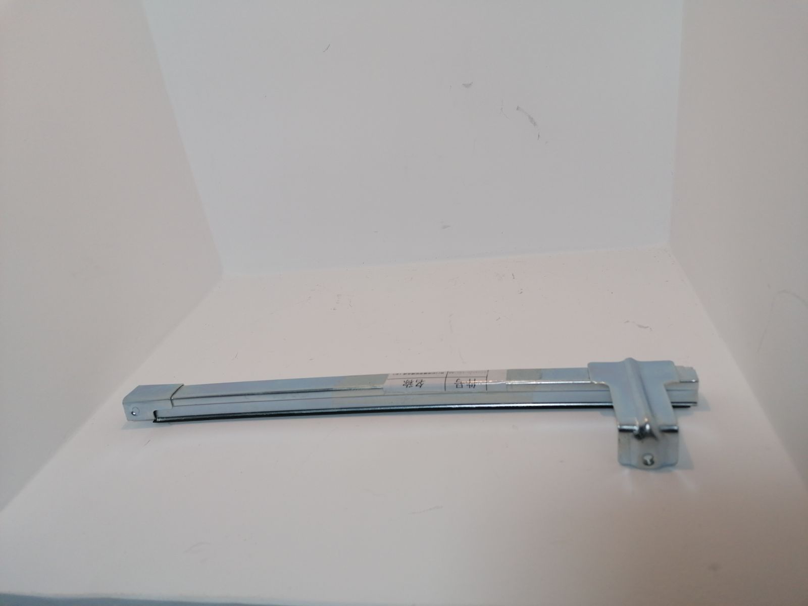 Riel de Vidrio Puerta Delantera Izquierda CS15