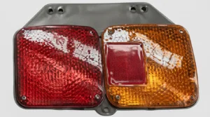 Lampara Posterior (Rh) Hino 700