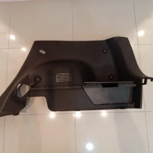 Tapicería Compuerta Posterior RH CS55 Plus